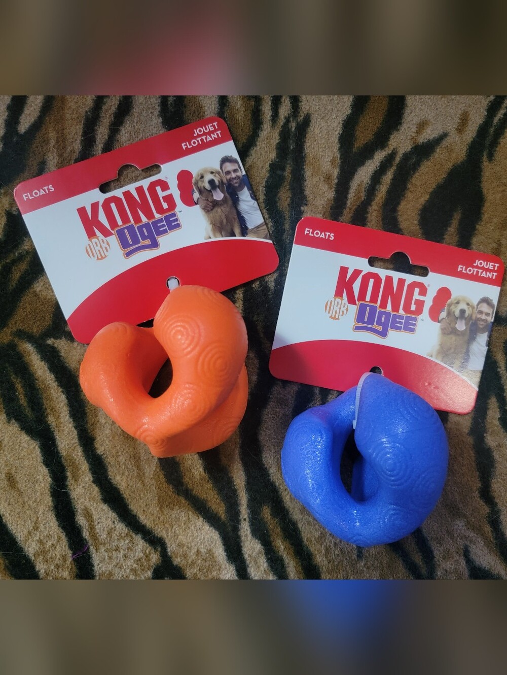 KONG Ogee Floating Water Dog Toy - Assorted Colors Sz Med New!
